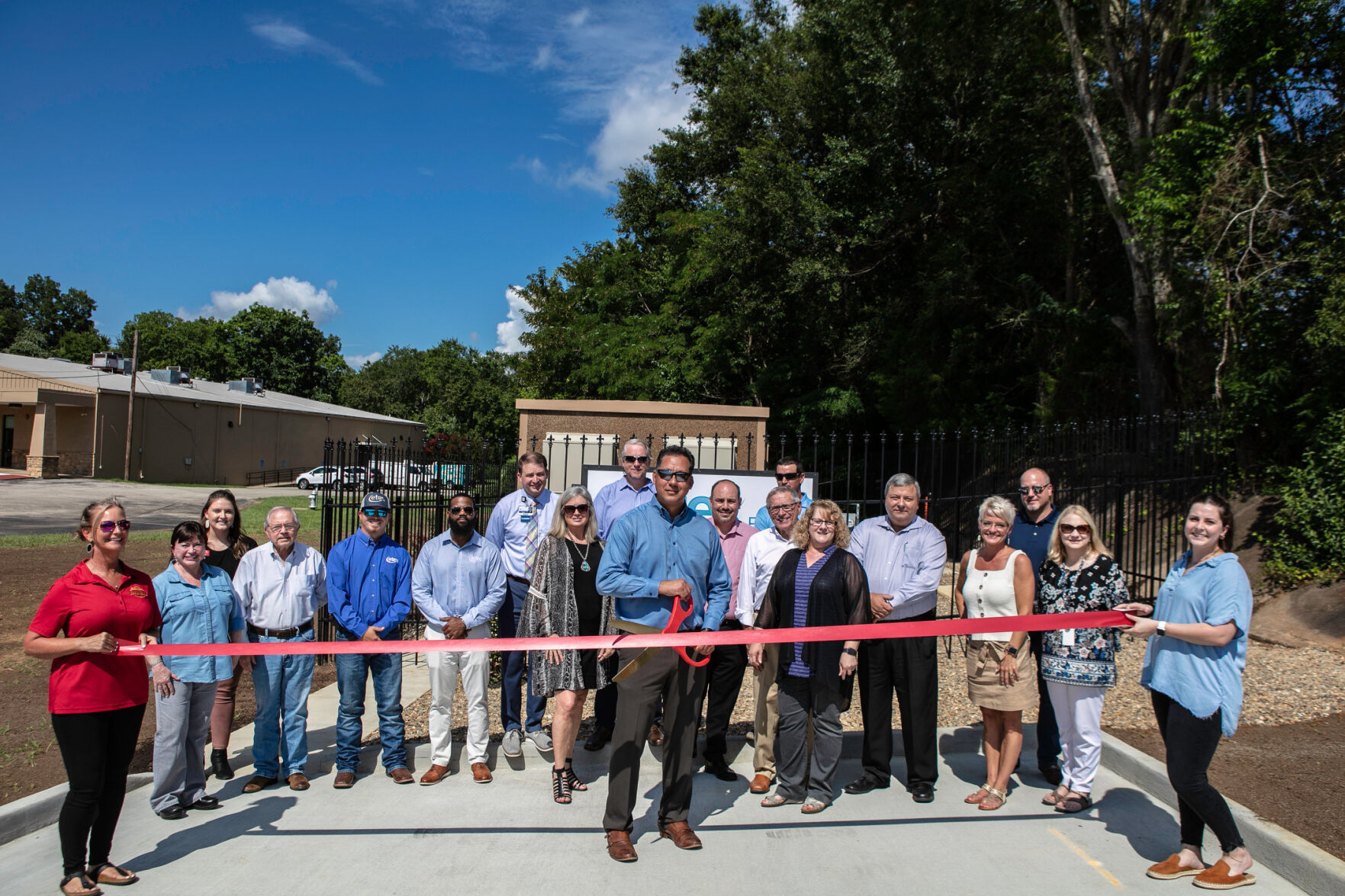 Chamber hosts ribbon cutting for Etex and PEDC broadband project